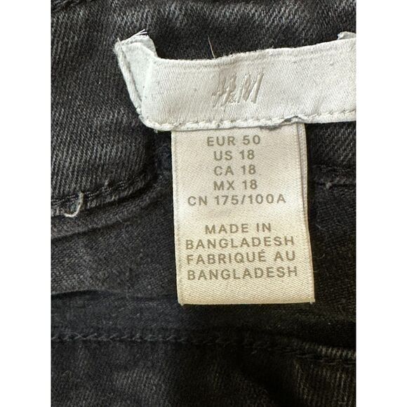 H&M Women's High Rise Black Denim Plus Size 18 Jeans Mom Jeans - Picture 2 of 4